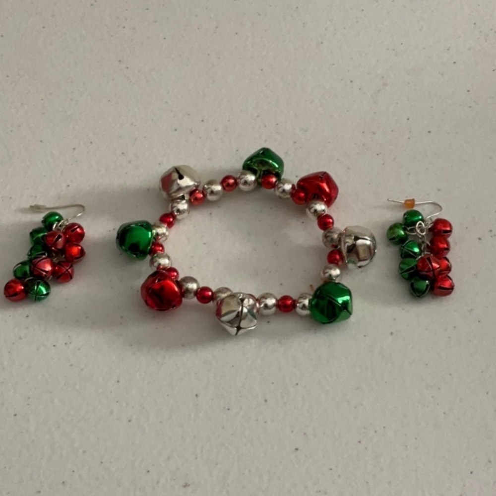 4-Pc.Christmas Charm Bracelet/Jingle bracelet/Earrings